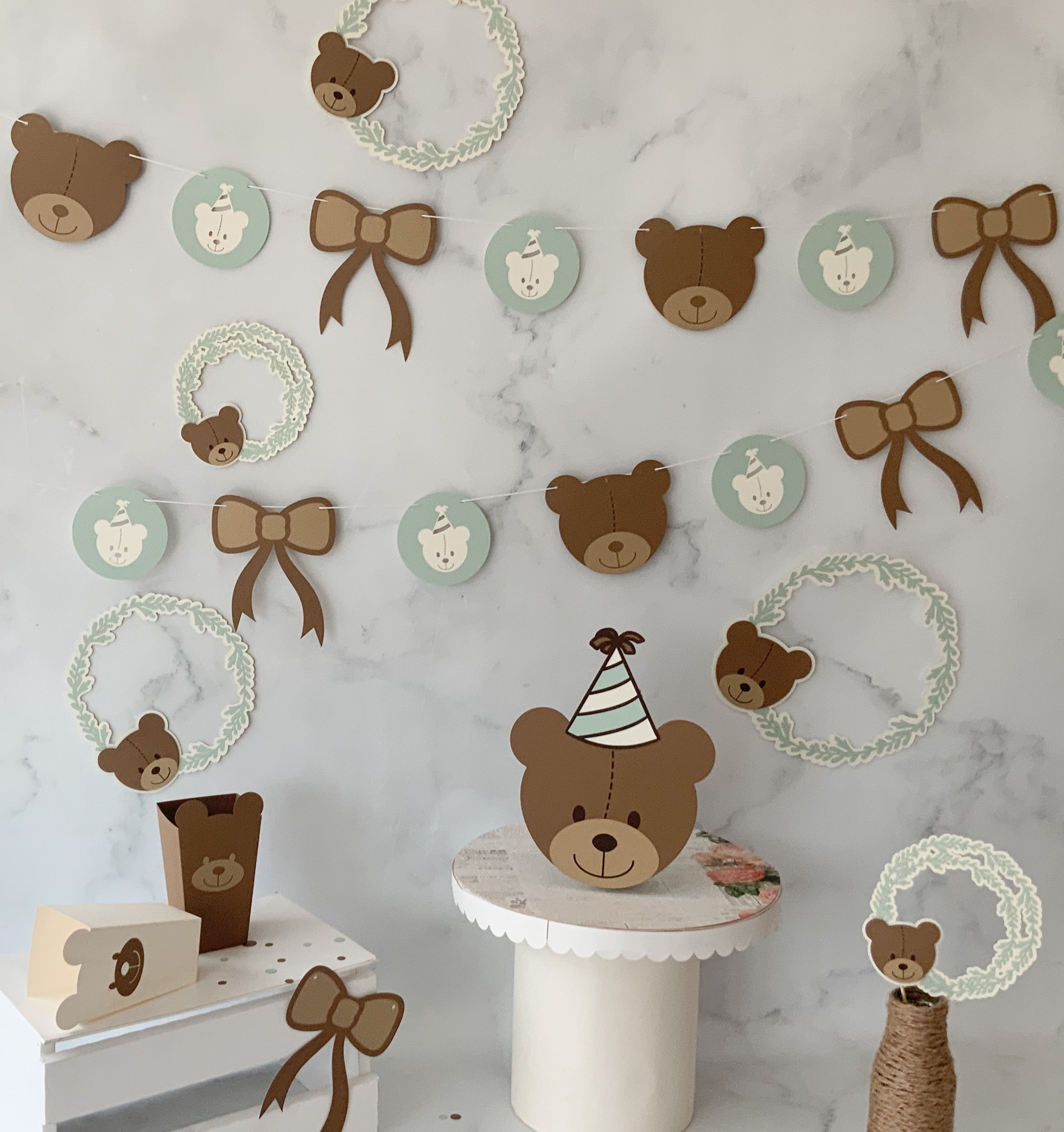 Pinfliers Teddy Bear Theme Birthday Party Decoration Paper Wreath